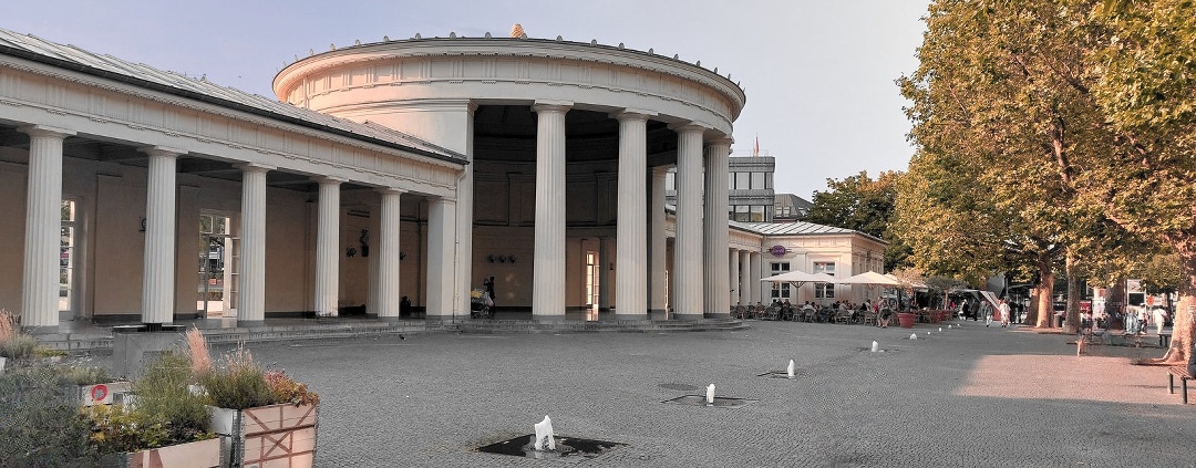 FotoMultiWide1-Aachen-Elisenbrunnen