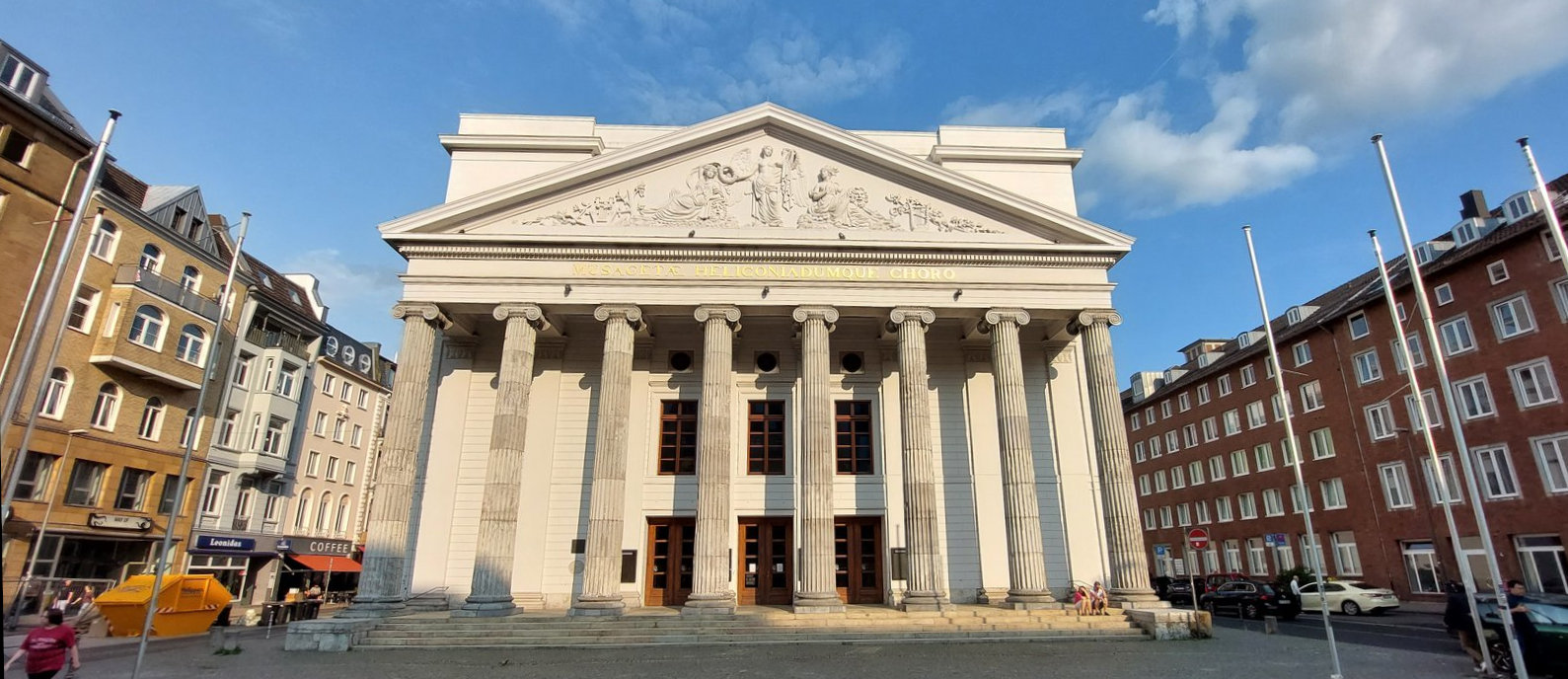 FotoMultiWide1-Aachen-Theater