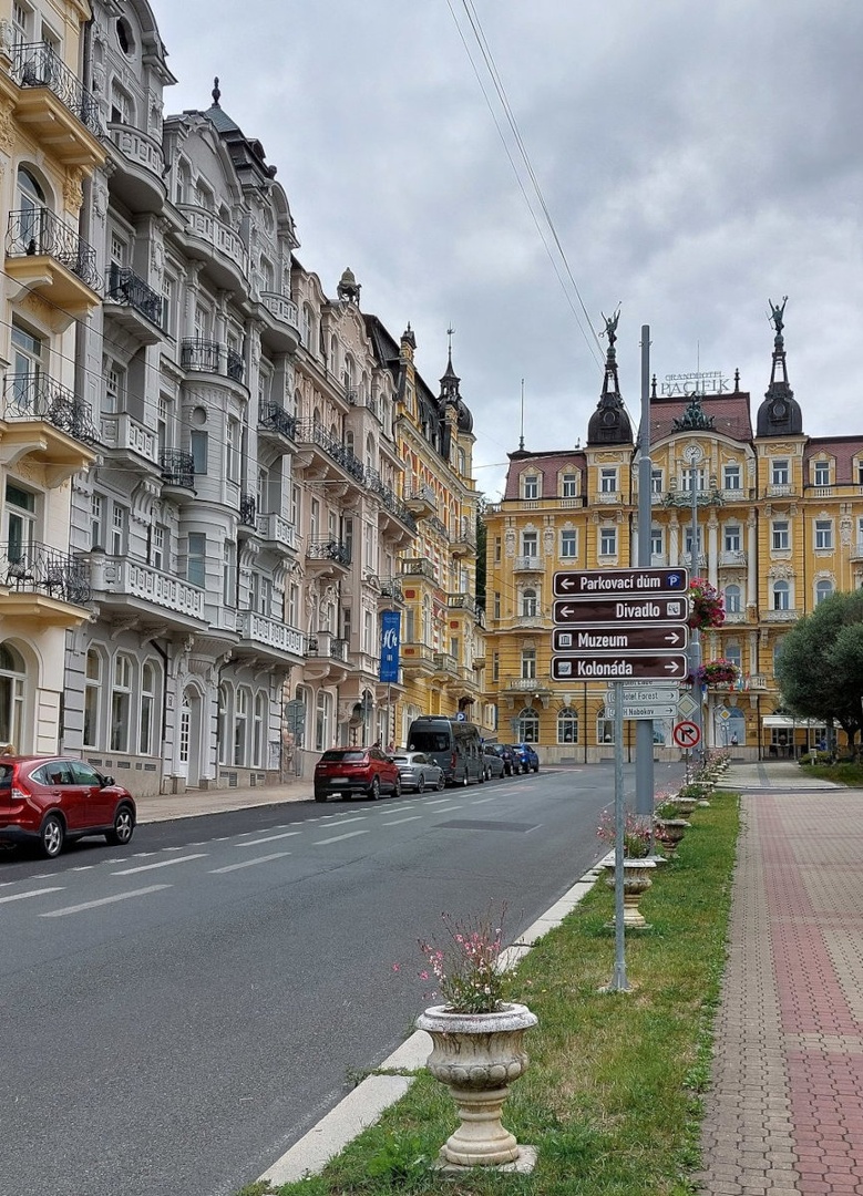 FotoMultiWide1-Marienbad1