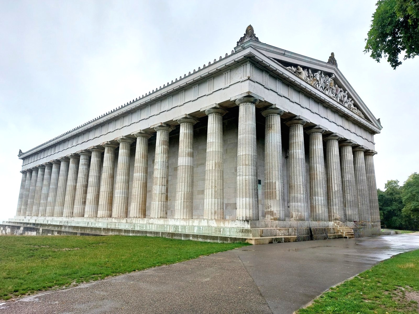 FotoMultiWide1-Walhalla1