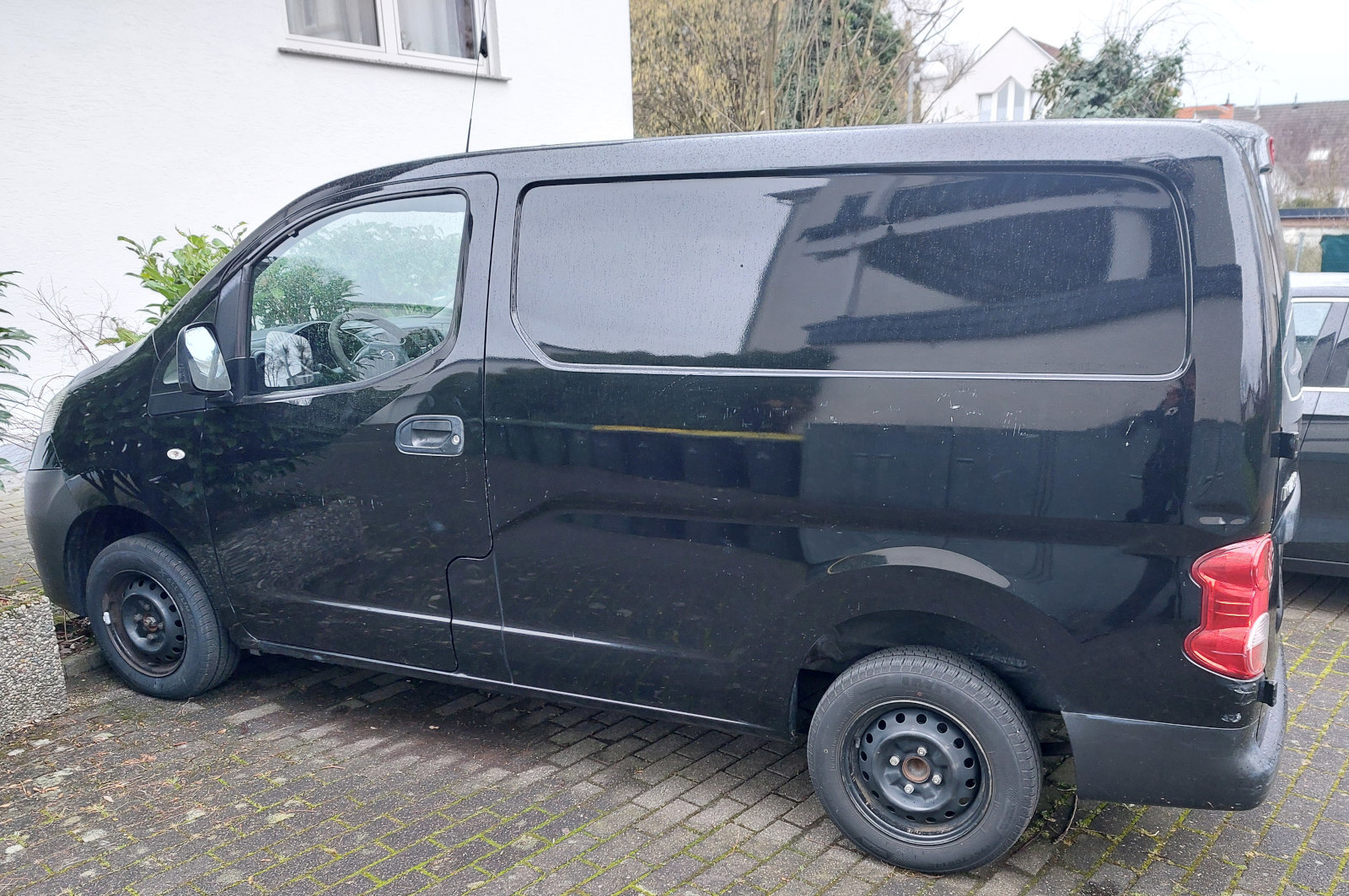 FotoMultiWide1-NV200-2