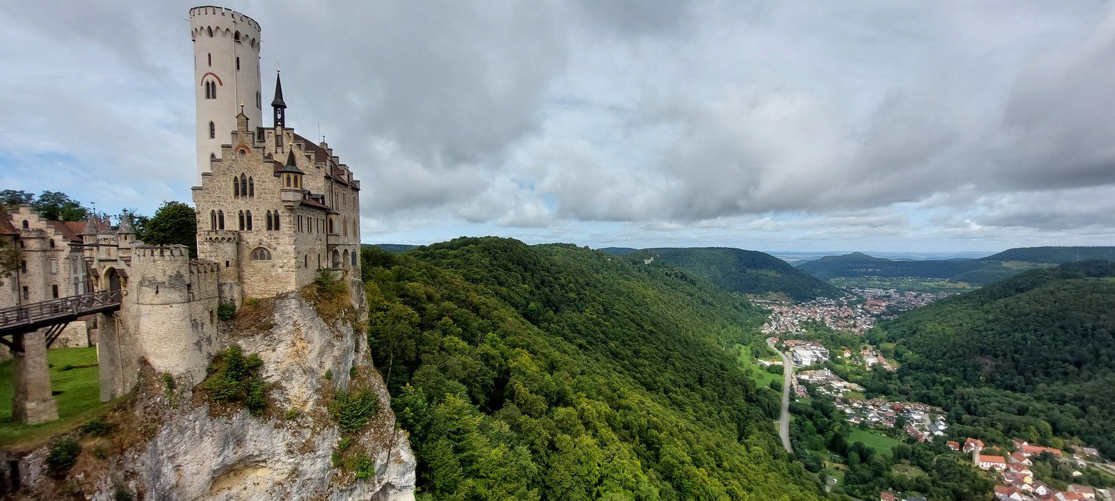 FotoWide1-Lichtenstein-Panorama