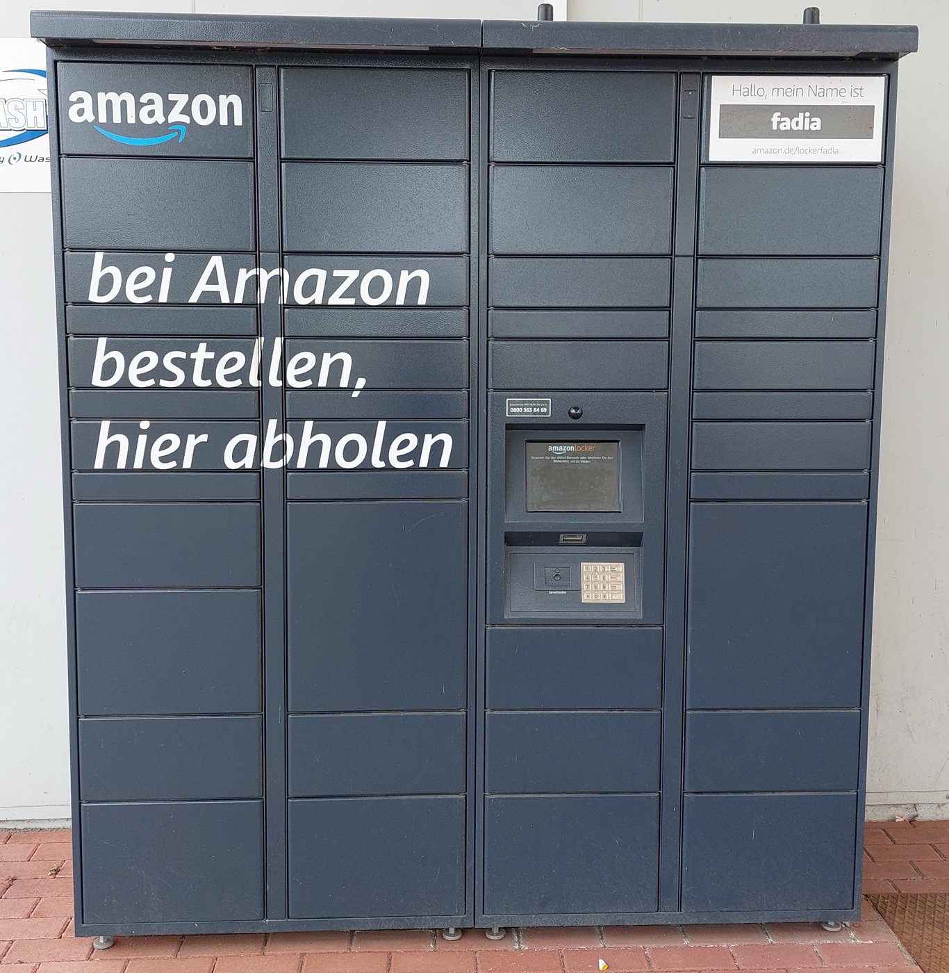 FotoMultiWide1-Amazon-Locker-fadia