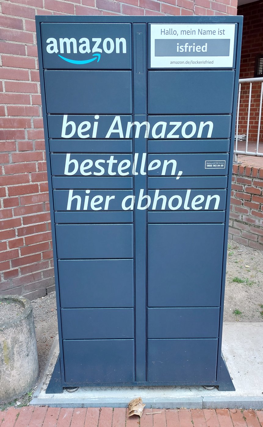 FotoMultiWide1-Amazon-Locker-isfried